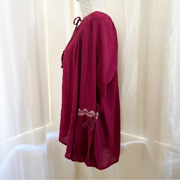 Embroidered Bell sleeves blouse Size XL - Picture 4 of 11